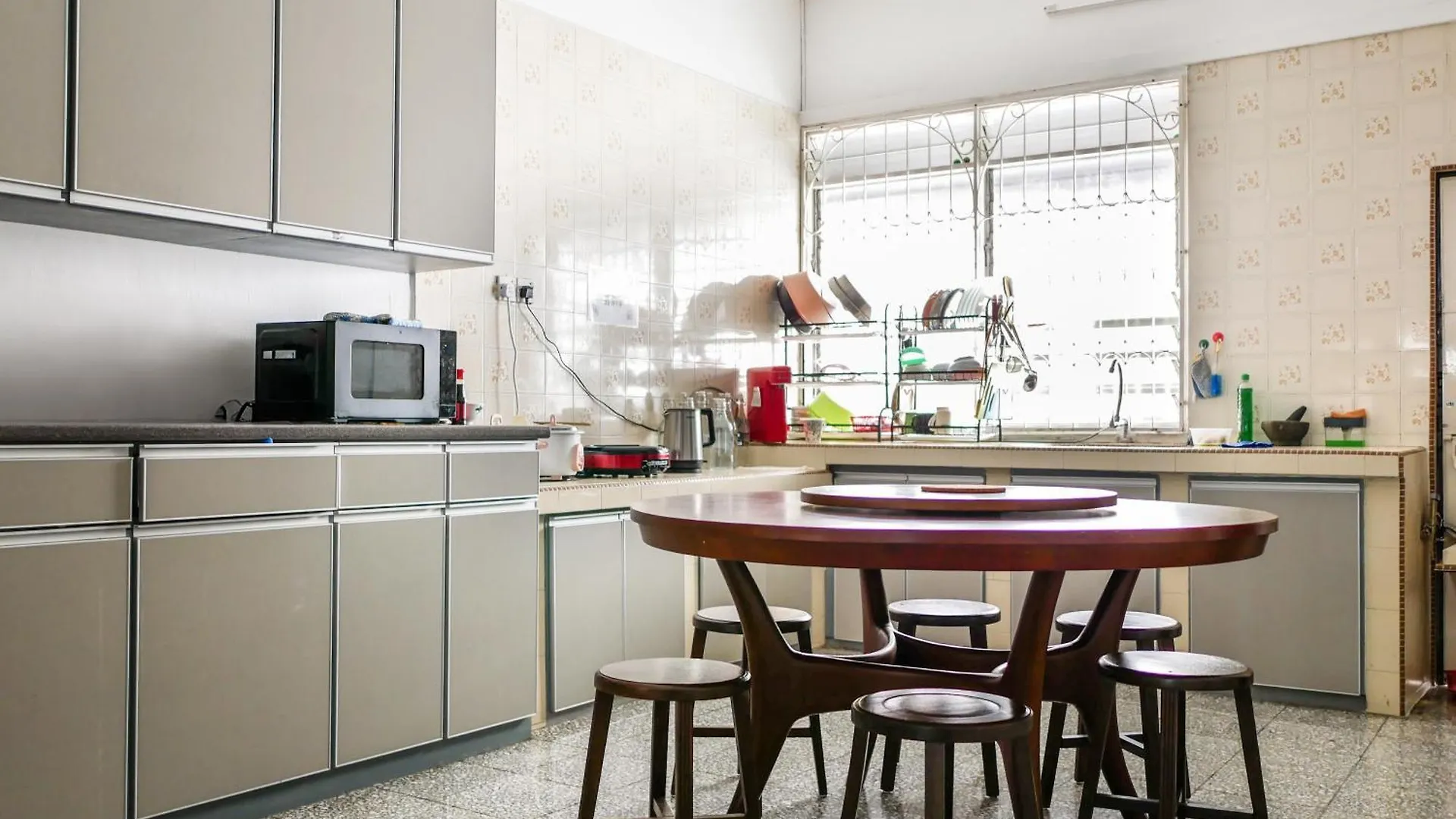 Lodge 22, 5 Min Walk To Adventist & Pulau Tikus Market جورج تاون