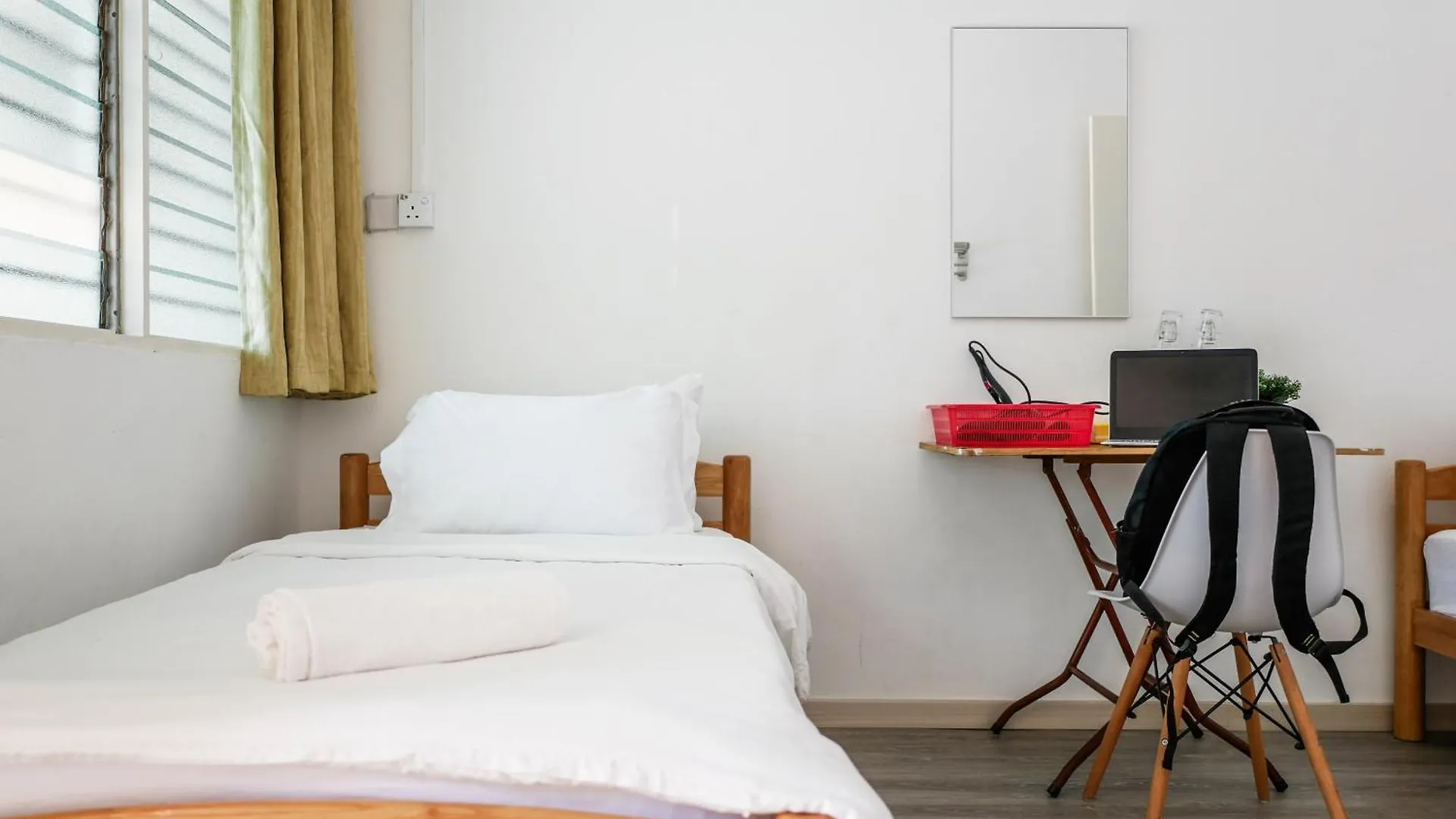 Lodge 22, 5 Min Walk To Adventist & Pulau Tikus Market George Town Guest house
